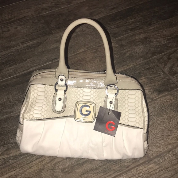 Brand new guess purse and wallet - Picture 2 of 8